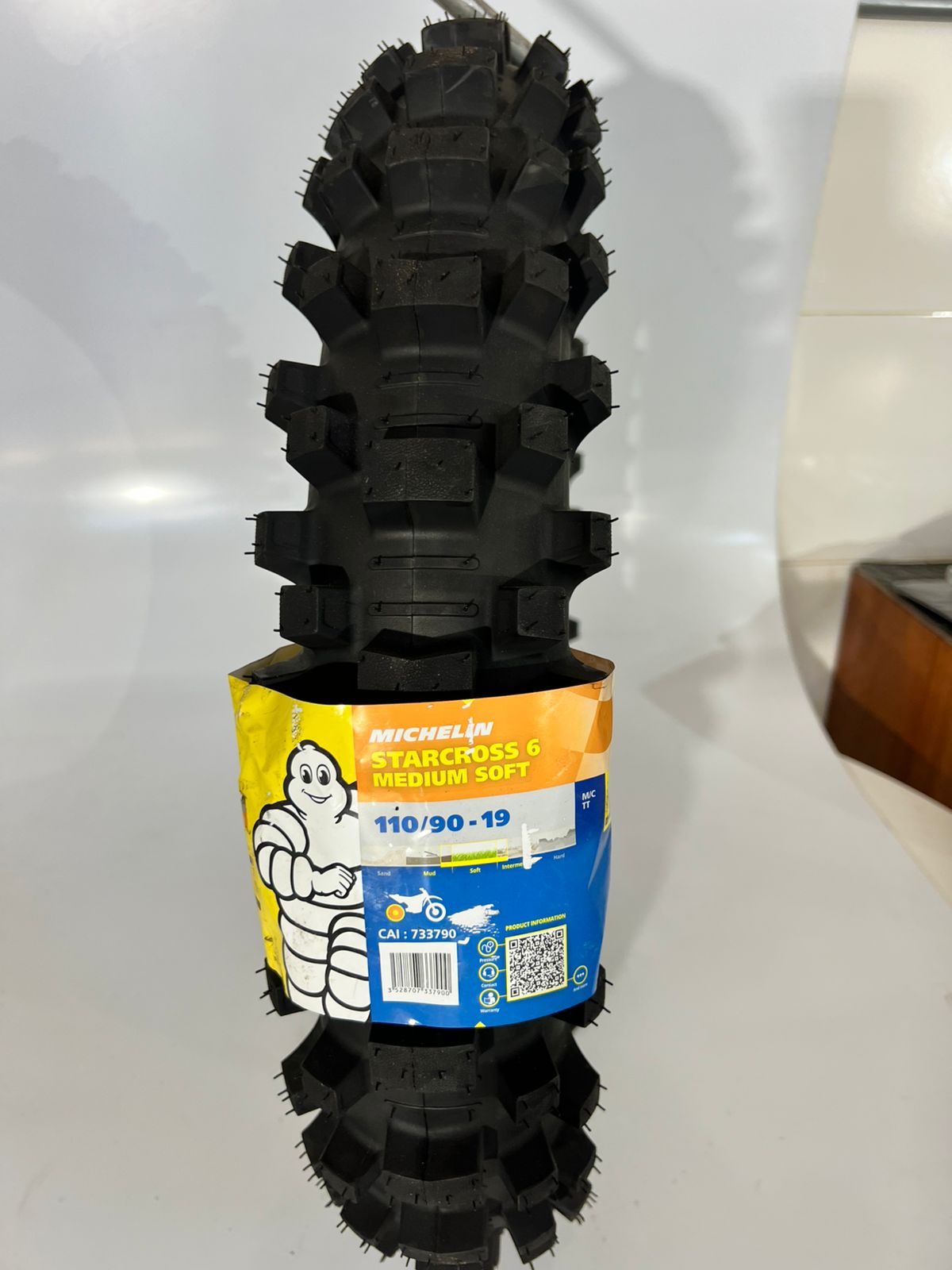 dm-19 sr全種 PNEU TRASEIRO 110/90-19 M/C 62 M STARCROSS 6 MEDIUM SOFT NHS RTT